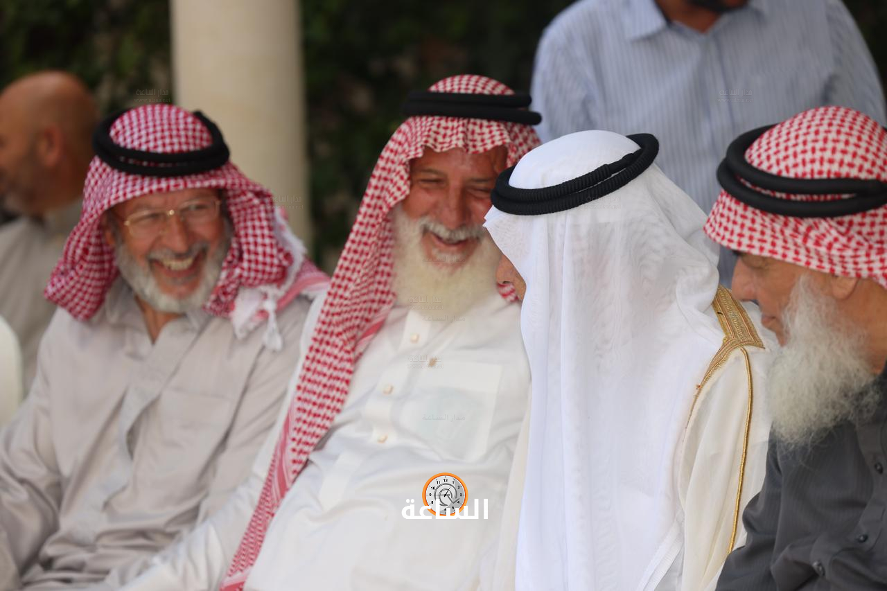 Madar Al-Saa Images 0.48319052695196363