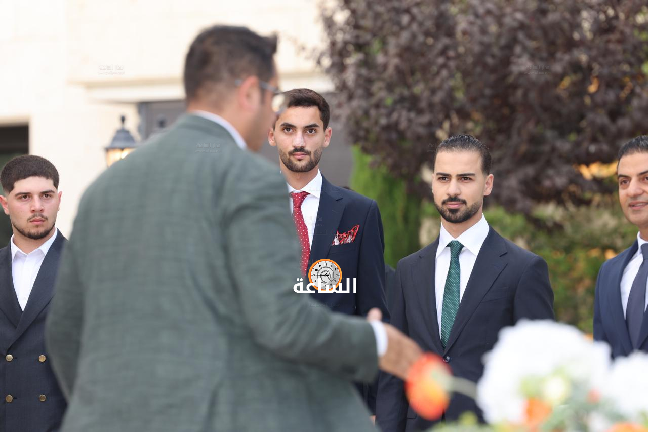 Madar Al-Saa Images 0.7861441424197325