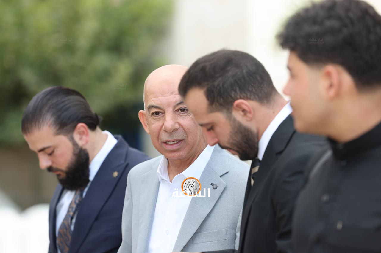 Madar Al-Saa Images 0.22874525484375174