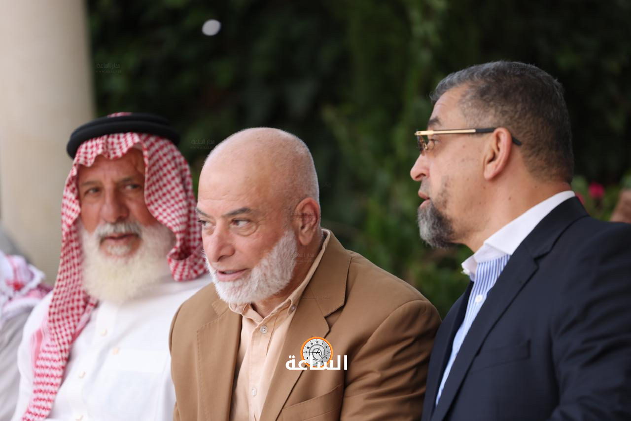Madar Al-Saa Images 0.9108049717553248