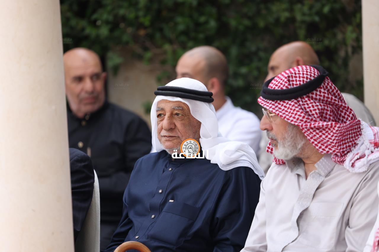 Madar Al-Saa Images 0.152657871459715