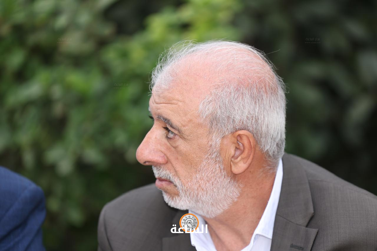 Madar Al-Saa Images 0.3561596593649783