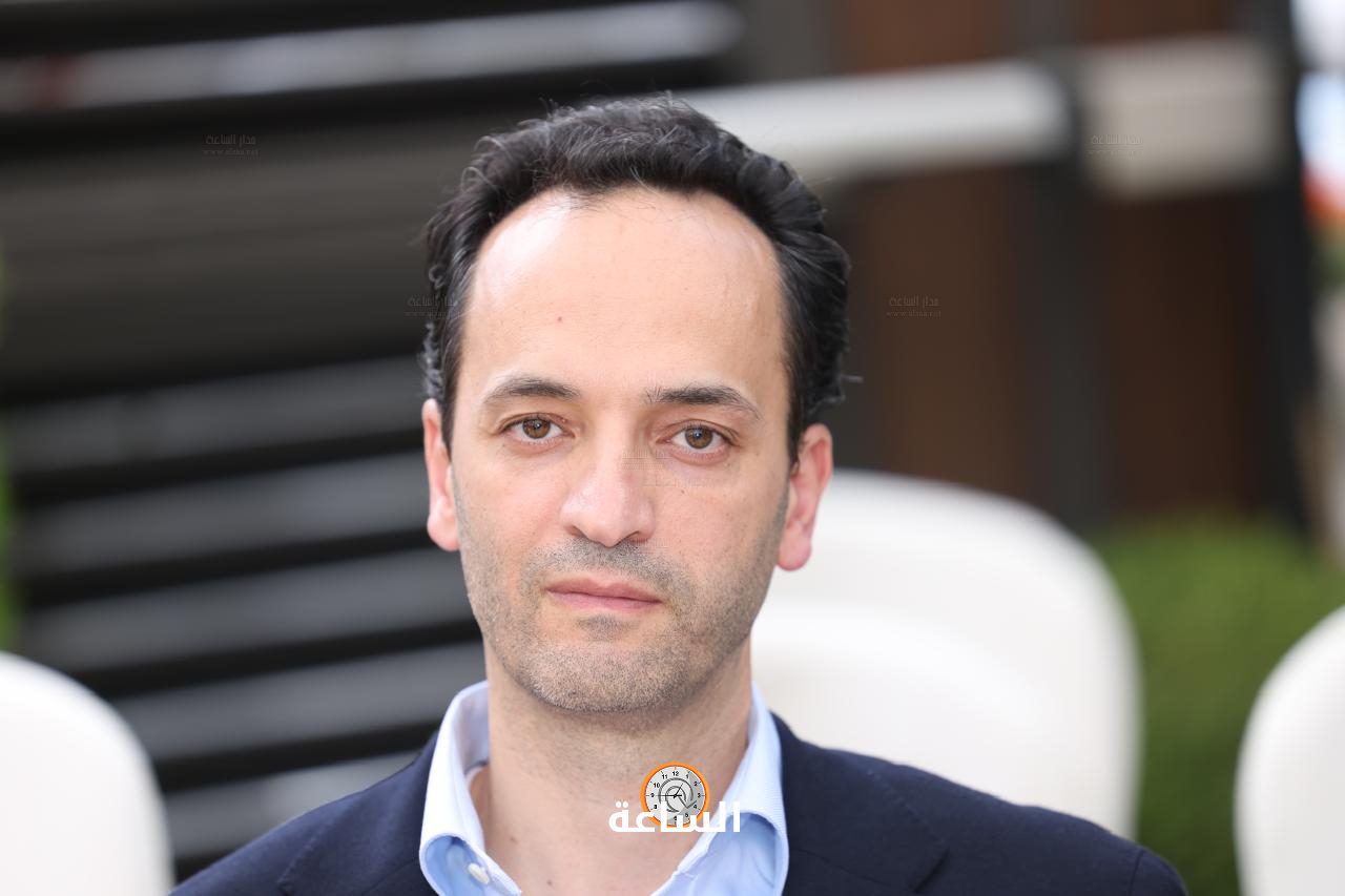 Madar Al-Saa Images 0.7126026861367293