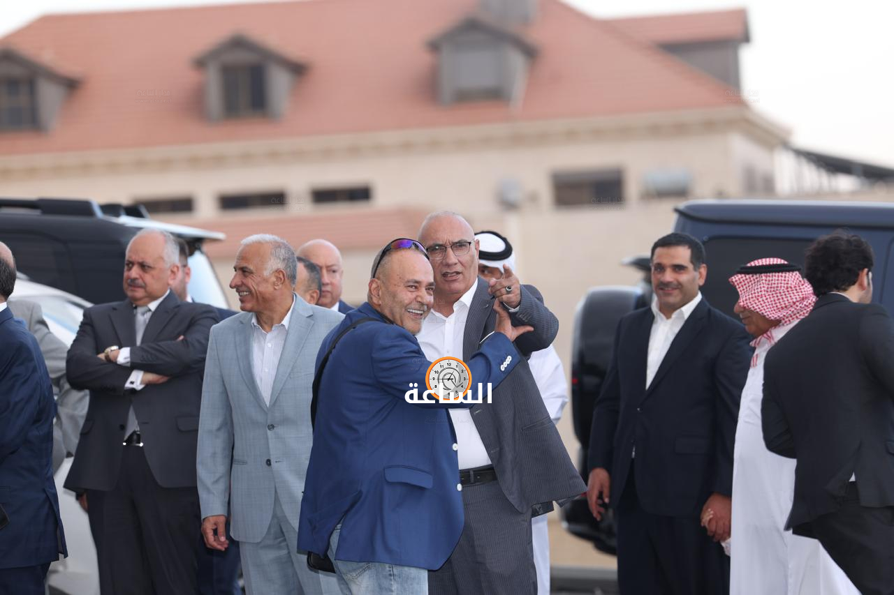 Madar Al-Saa Images 0.672122611713681