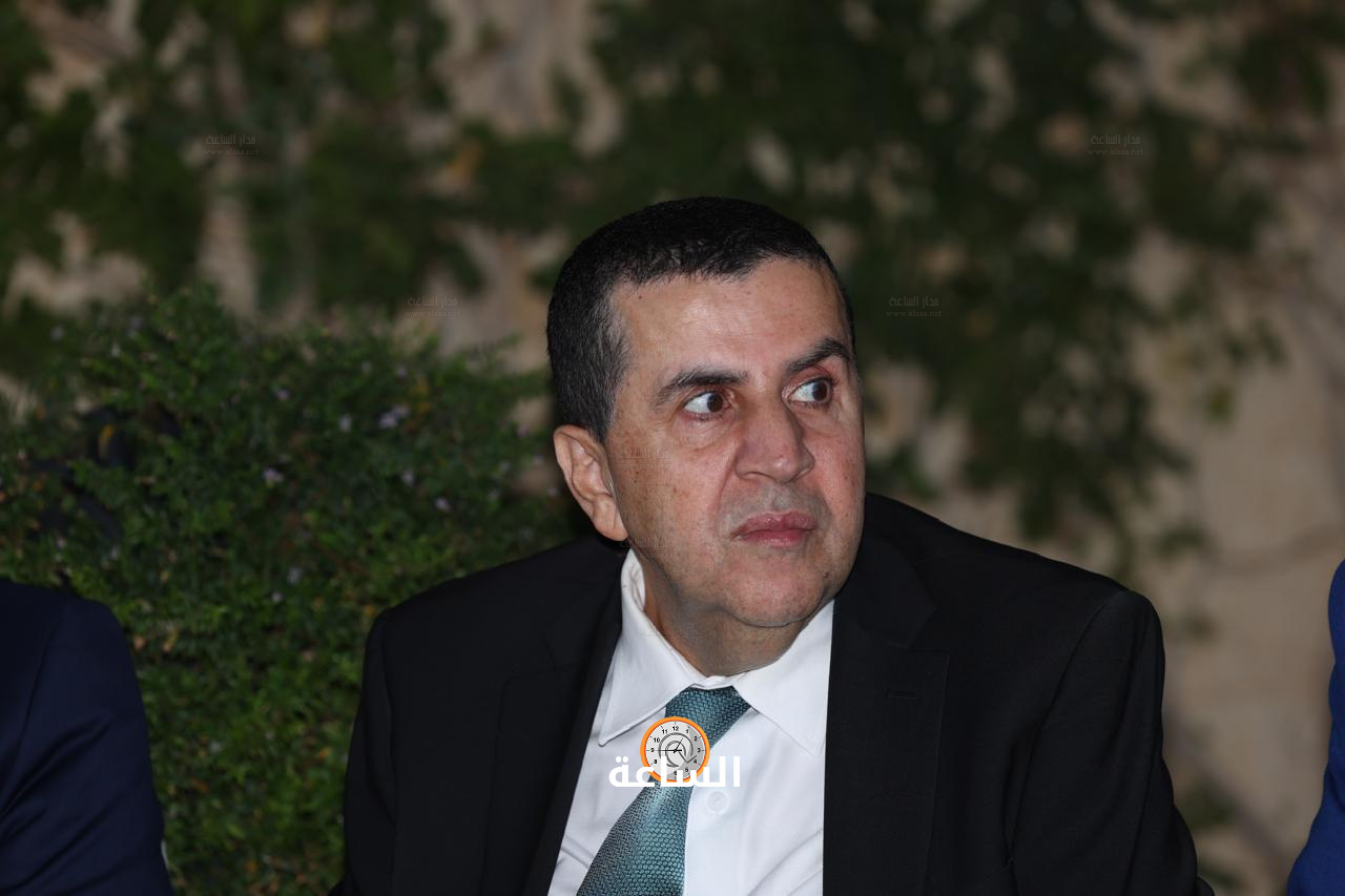 Madar Al-Saa Images 0.09393654707410581