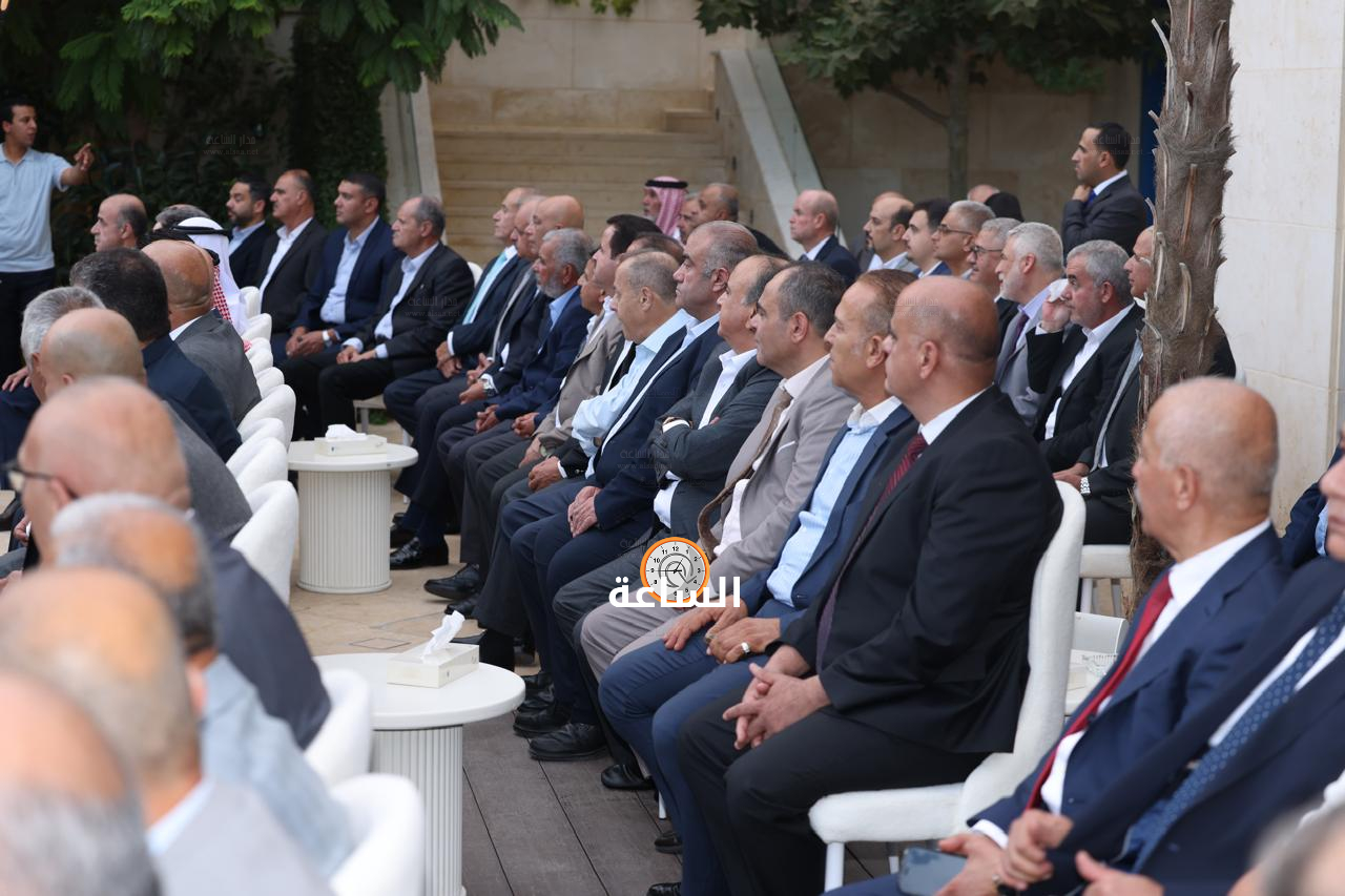 Madar Al-Saa Images 0.500138064410794