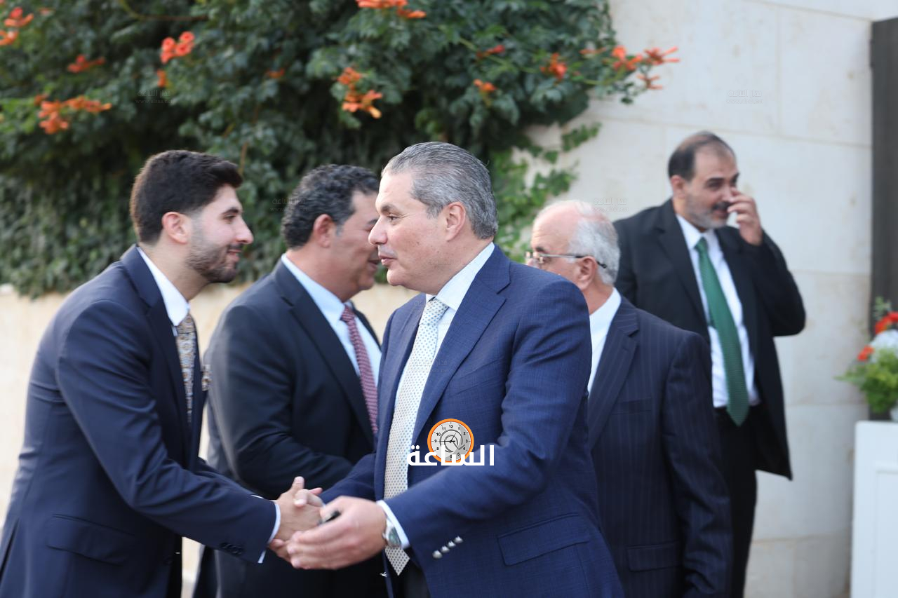Madar Al-Saa Images 0.8825586184658119
