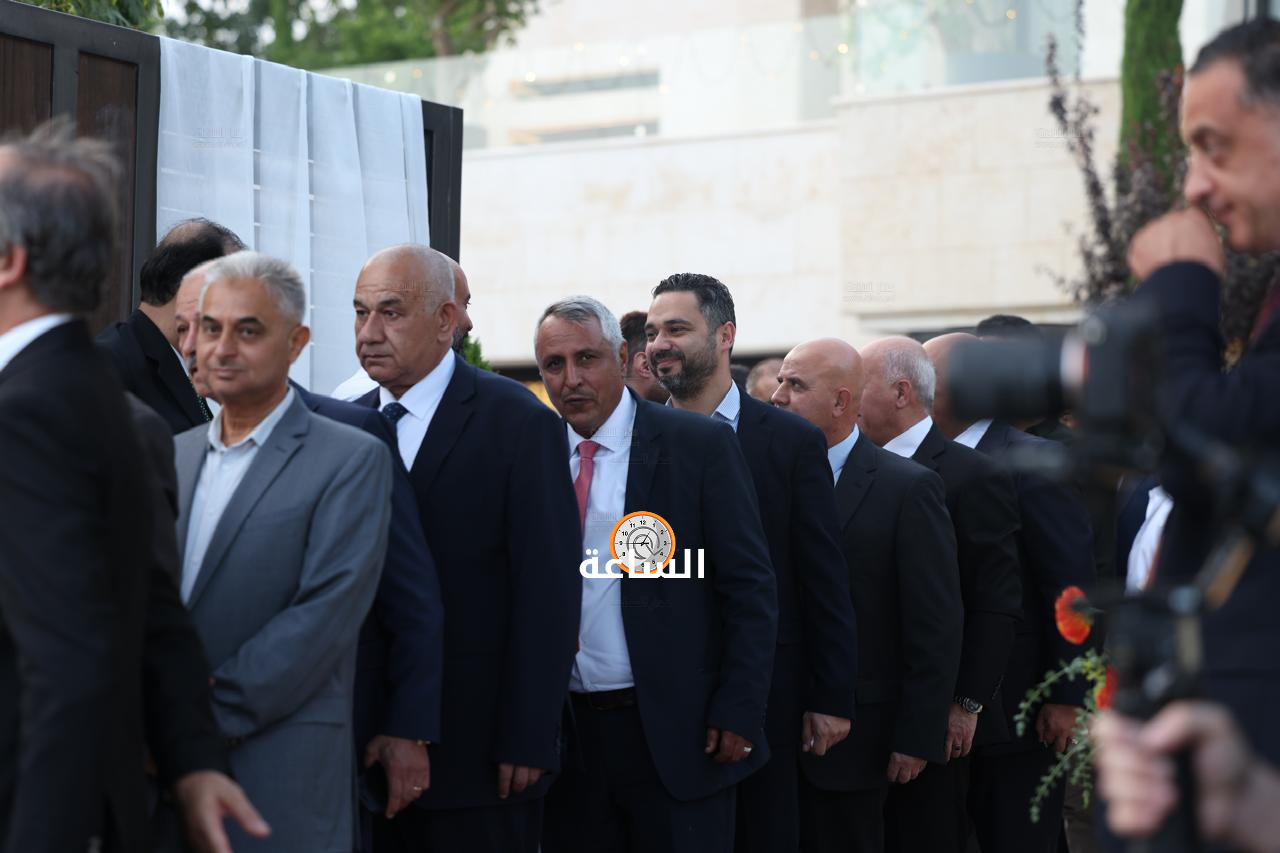 Madar Al-Saa Images 0.626343769583518