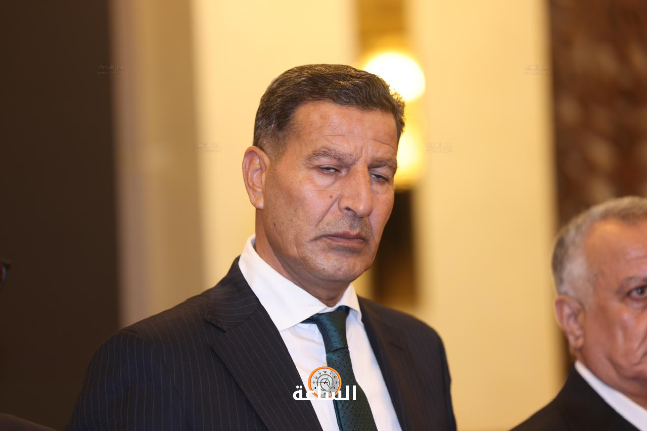 Madar Al-Saa Images 0.9806130640141996