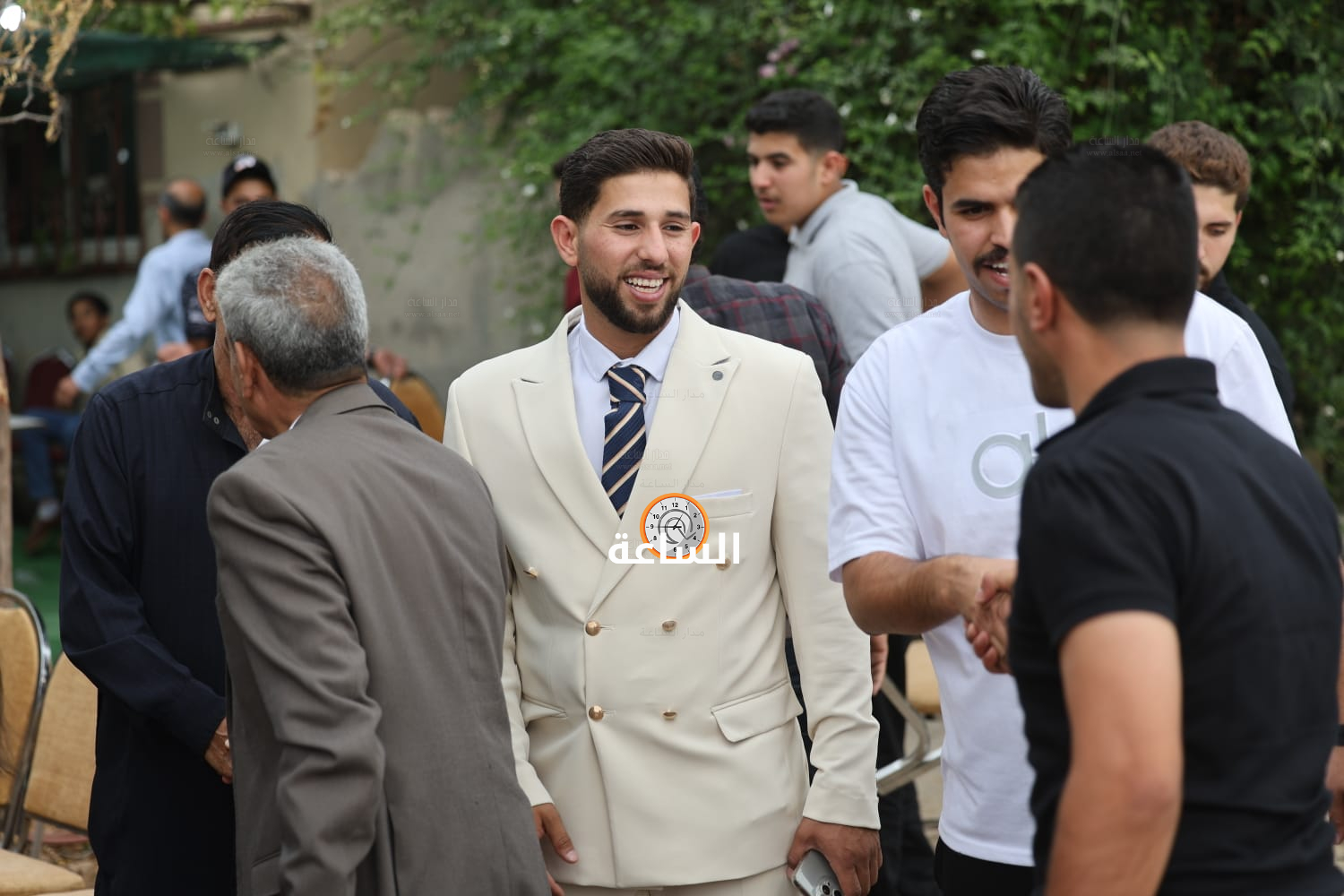 Madar Al-Saa Images 0.4899532125255641