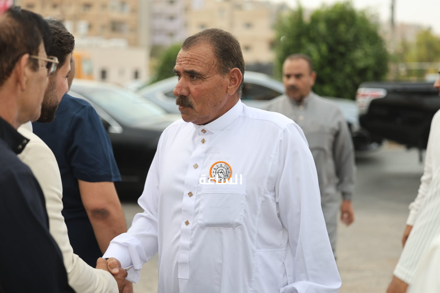 Madar Al-Saa Images 0.9797563403172249
