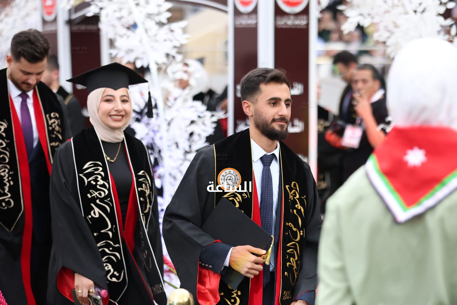 Madar Al-Saa Images 0.45716304317347023