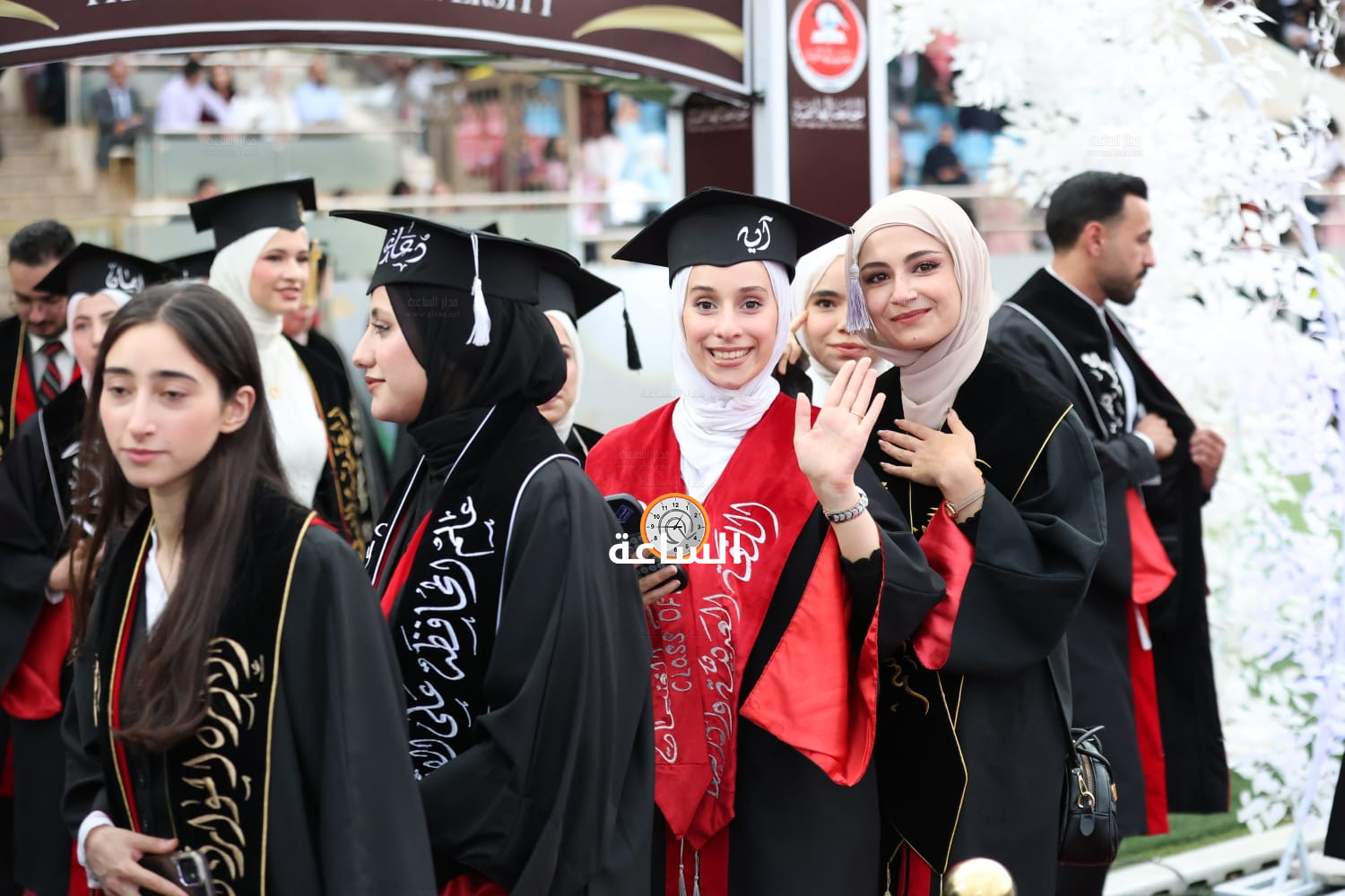 Madar Al-Saa Images 0.6969306126658075