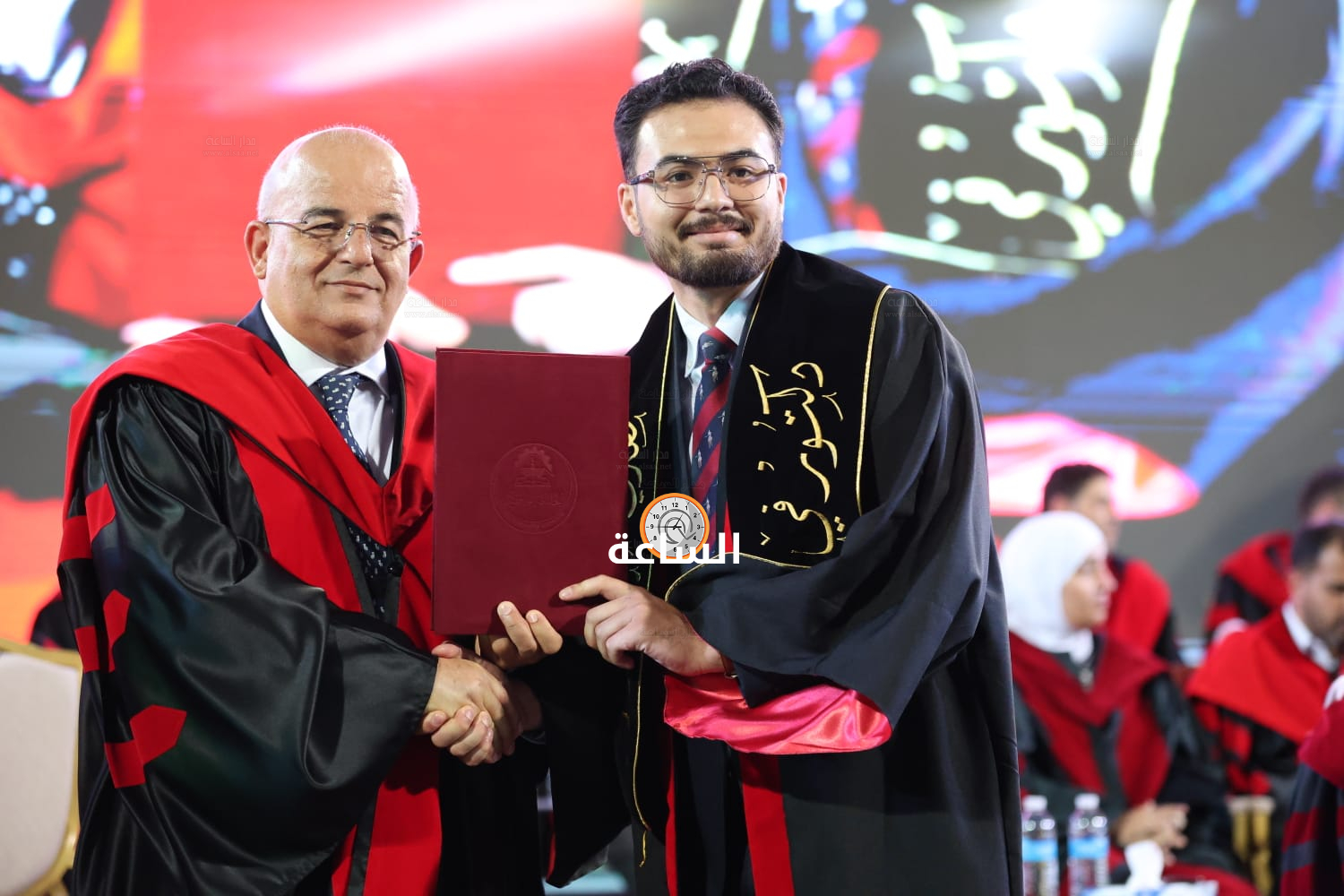 Madar Al-Saa Images 0.42432554668964884