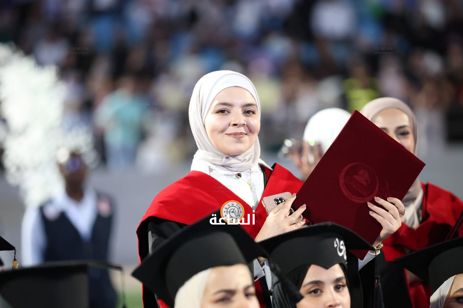 Madar Al-Saa Images 0.8574159129543577