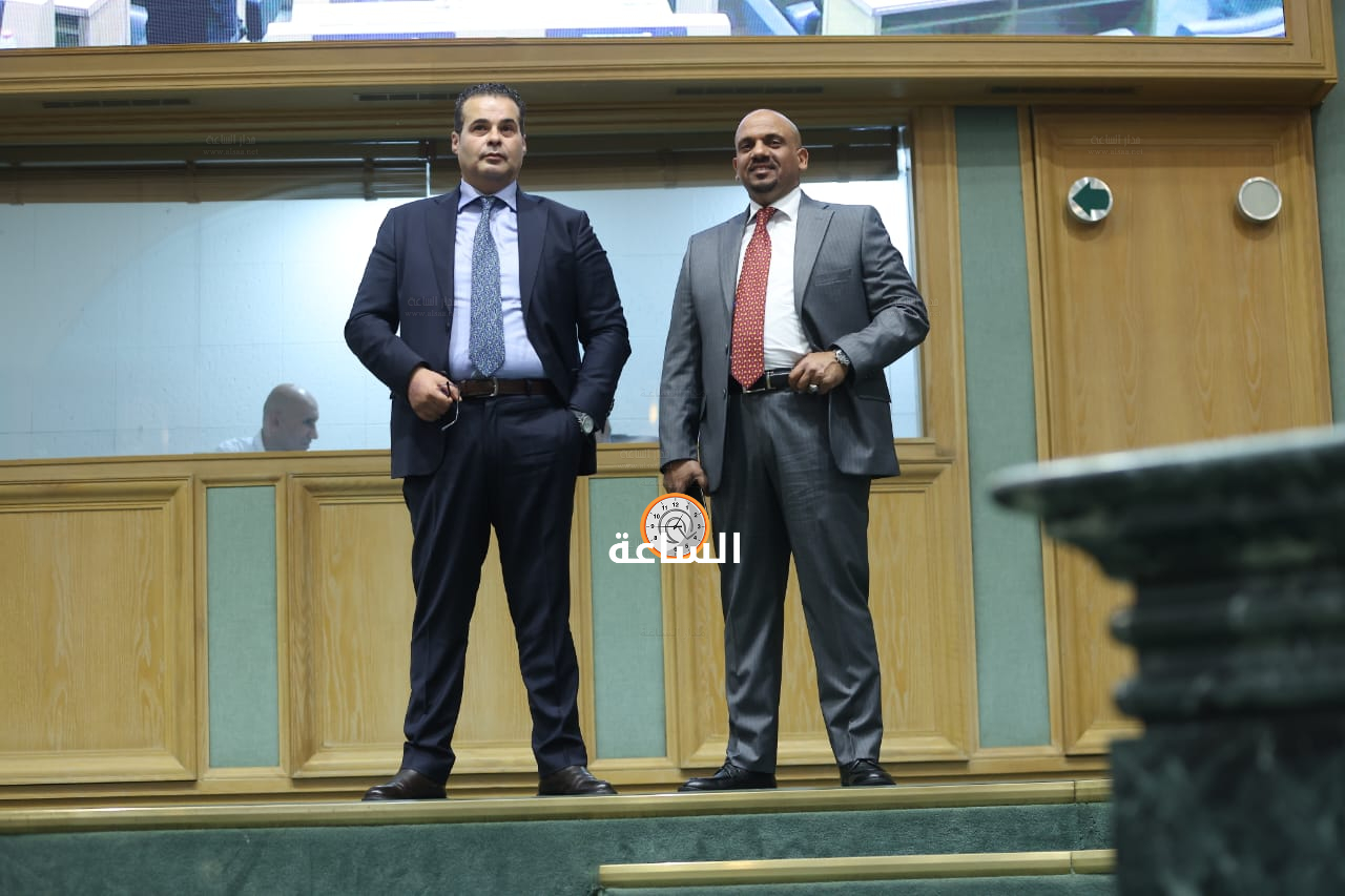 Madar Al-Saa Images 0.49912151371612035