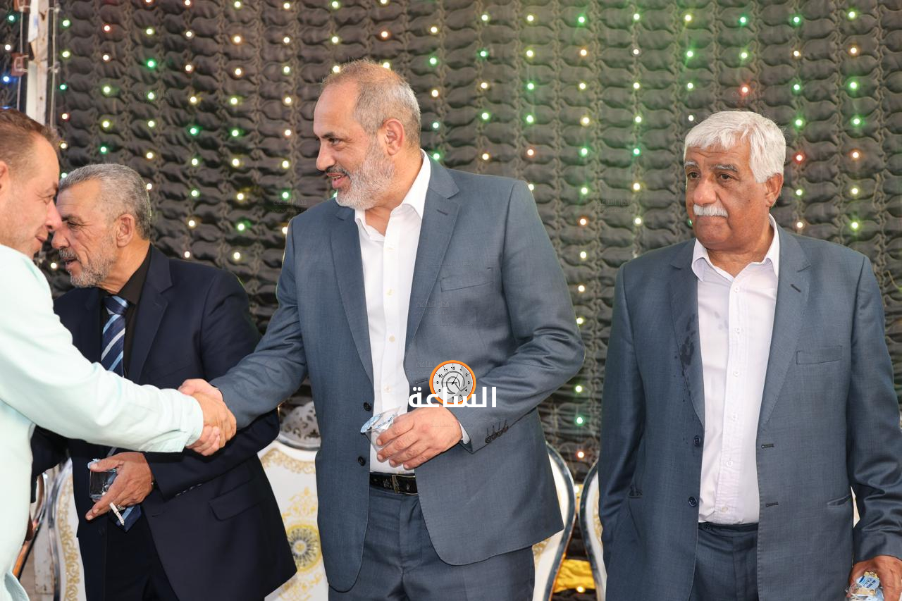 Madar Al-Saa Images 0.8533642687932477