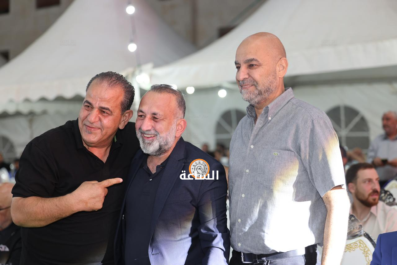 Madar Al-Saa Images 0.04378502807462015