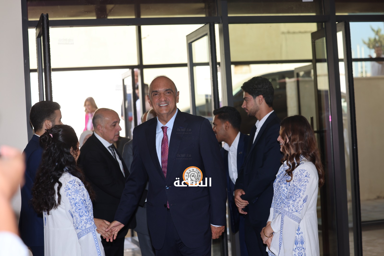 Madar Al-Saa Images 0.6737562310900524