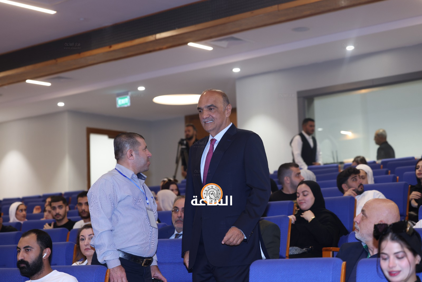 Madar Al-Saa Images 0.953401492177238