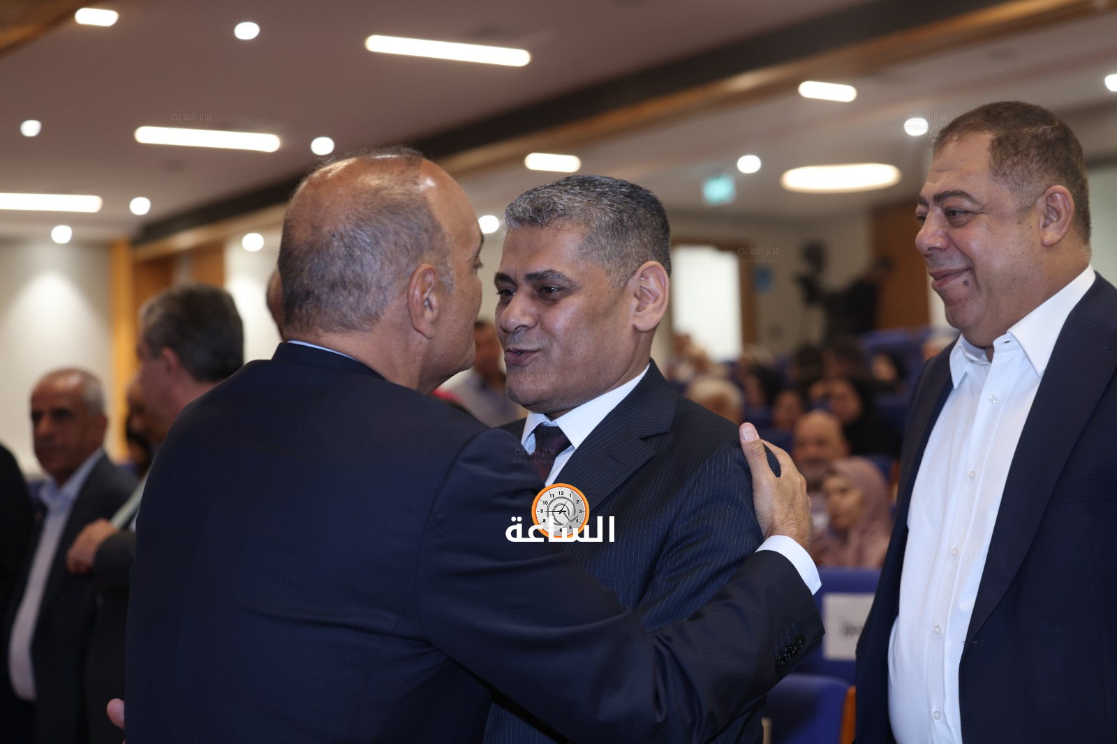 Madar Al-Saa Images 0.6111308633942415