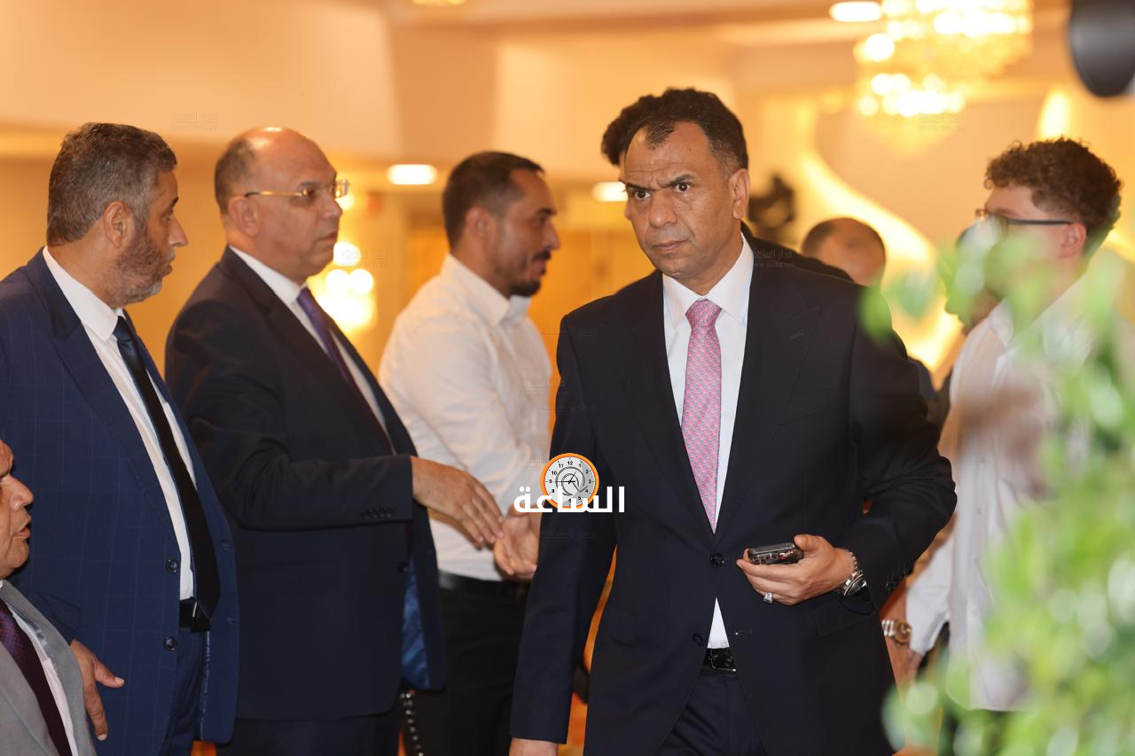 Madar Al-Saa Images 0.7056816947887656