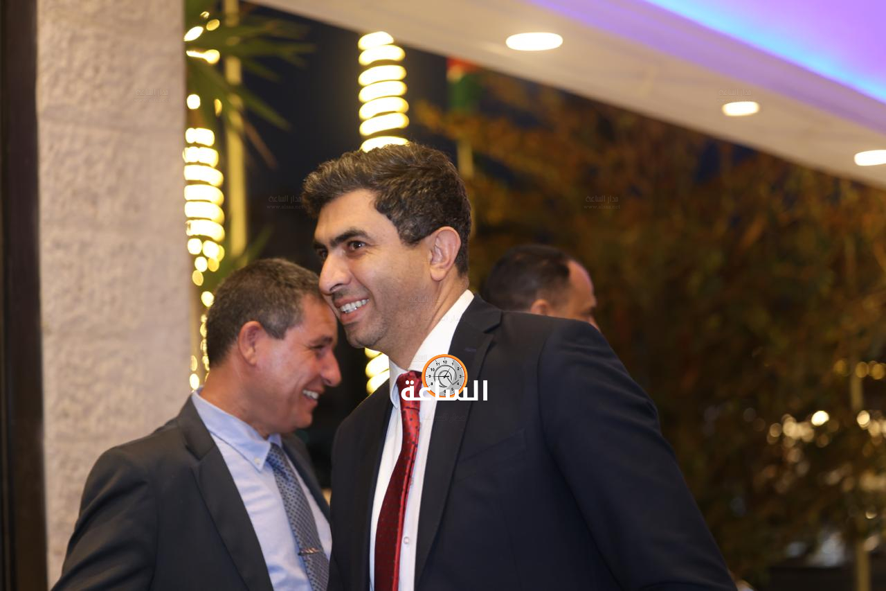 Madar Al-Saa Images 0.7536189305825935