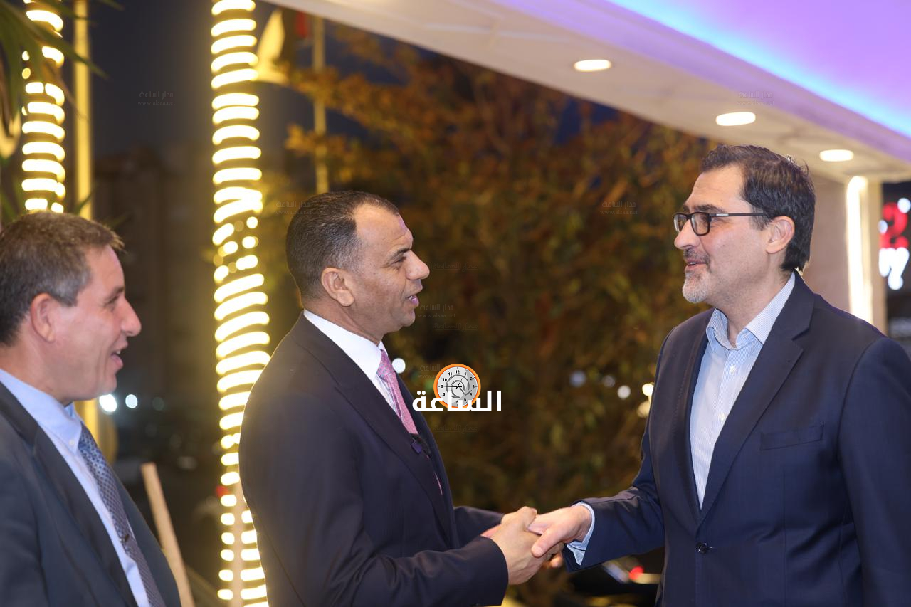 Madar Al-Saa Images 0.2312622217803264