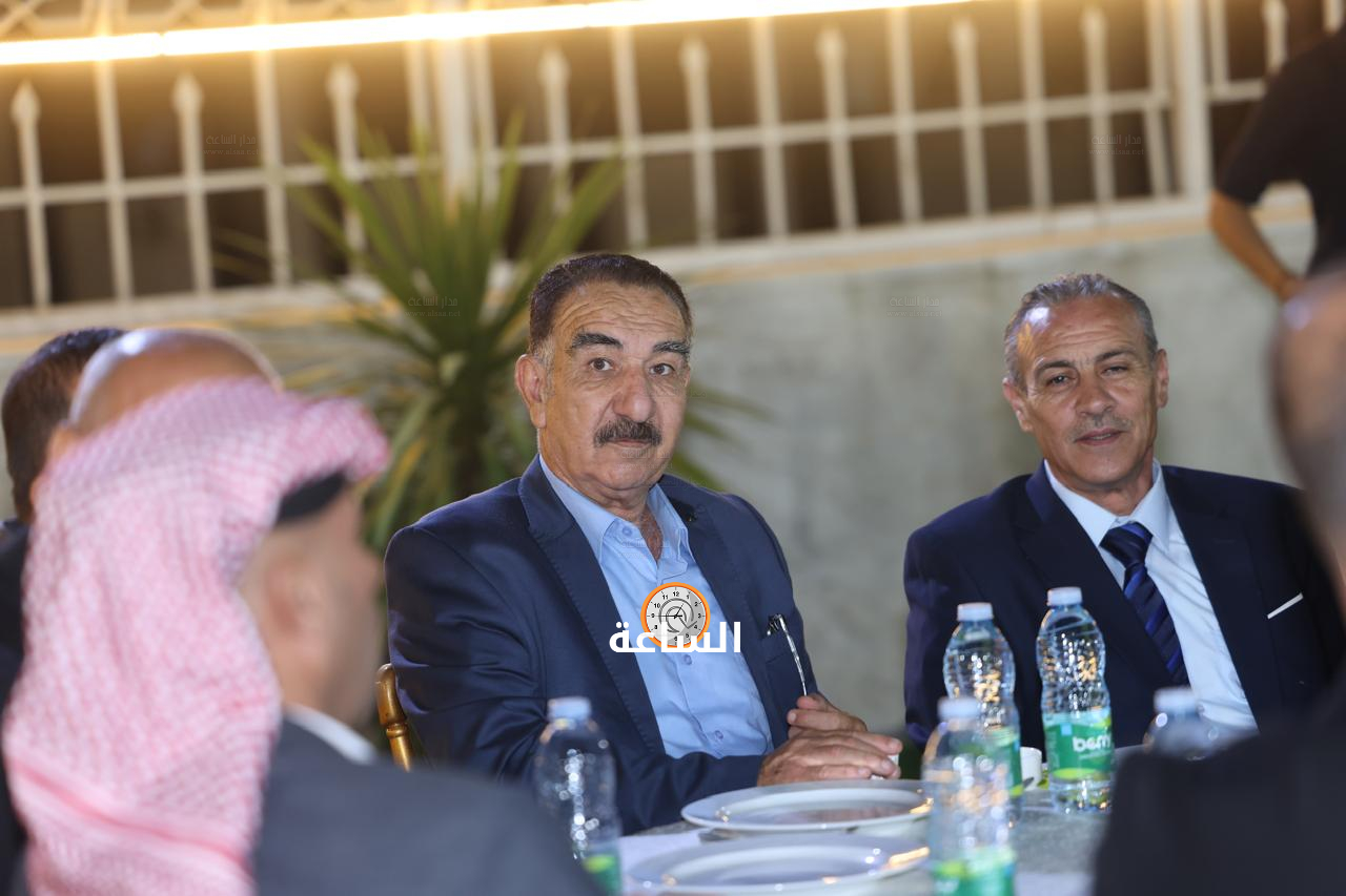 Madar Al-Saa Images 0.48008873107279637