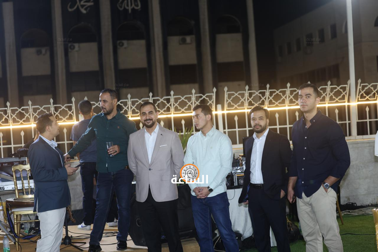 Madar Al-Saa Images 0.694268454429677