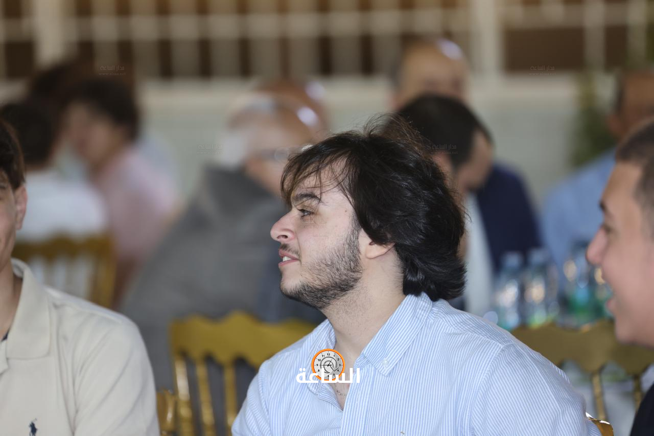 Madar Al-Saa Images 0.9328697715622635