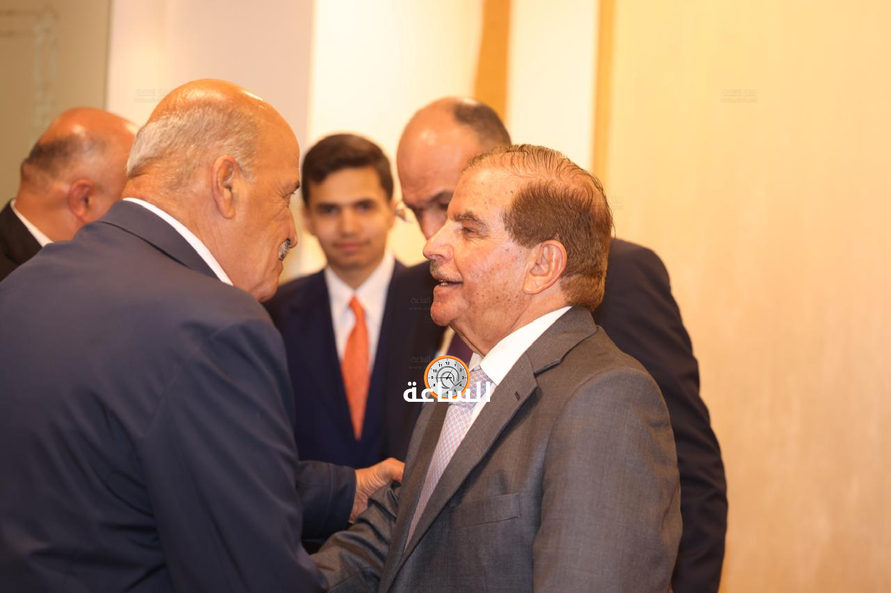 Madar Al-Saa Images 0.1508341296717285