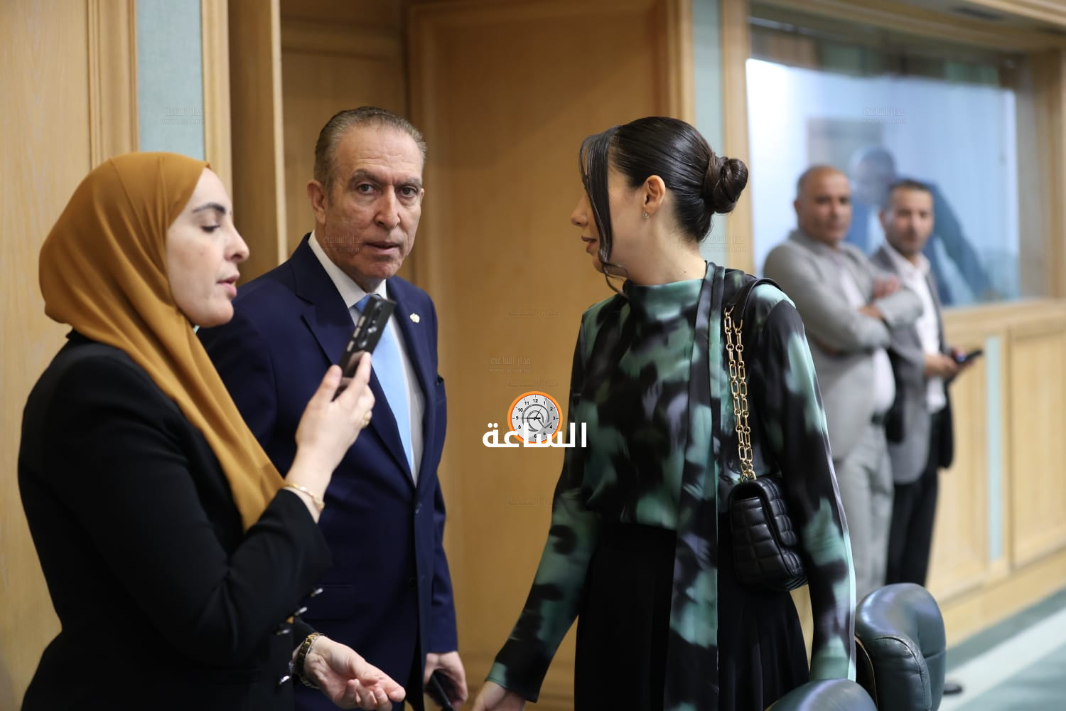 Madar Al-Saa Images 0.8801943916939945