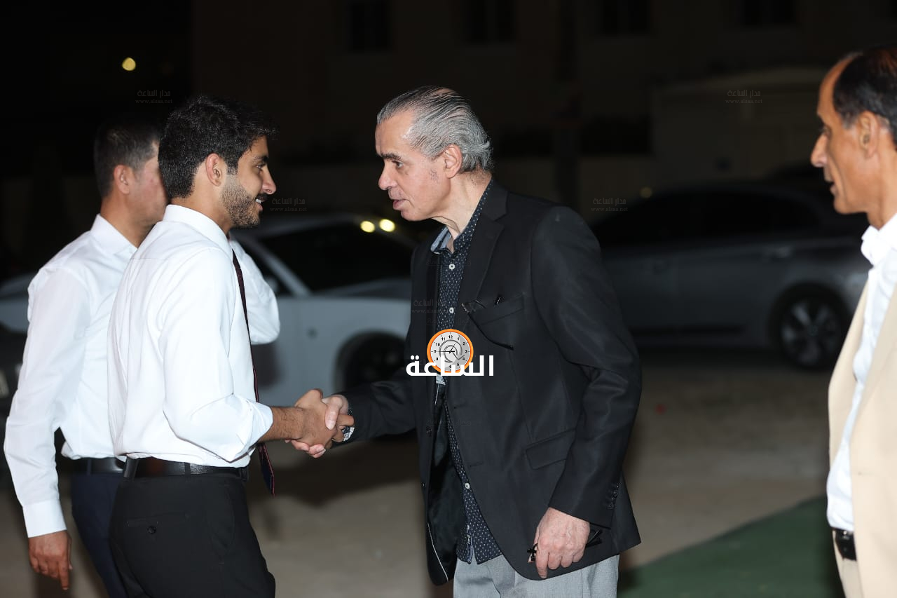 Madar Al-Saa Images 0.44354235385758145