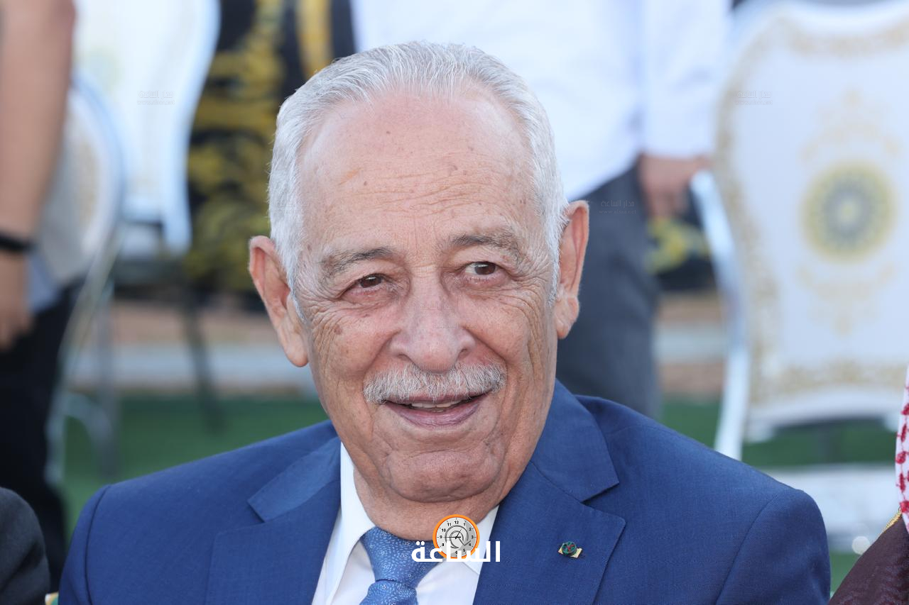 Madar Al-Saa Images 0.9871558796409048