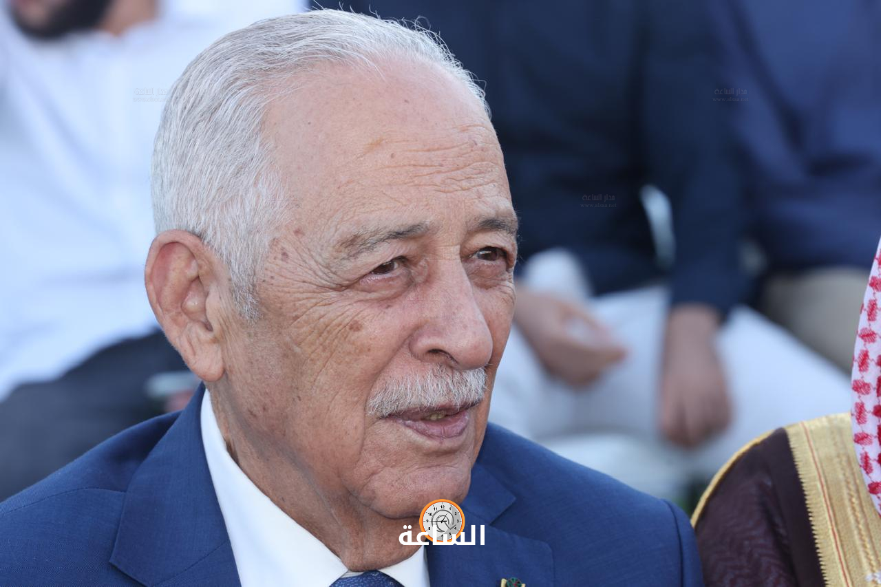 Madar Al-Saa Images 0.6387890176437985
