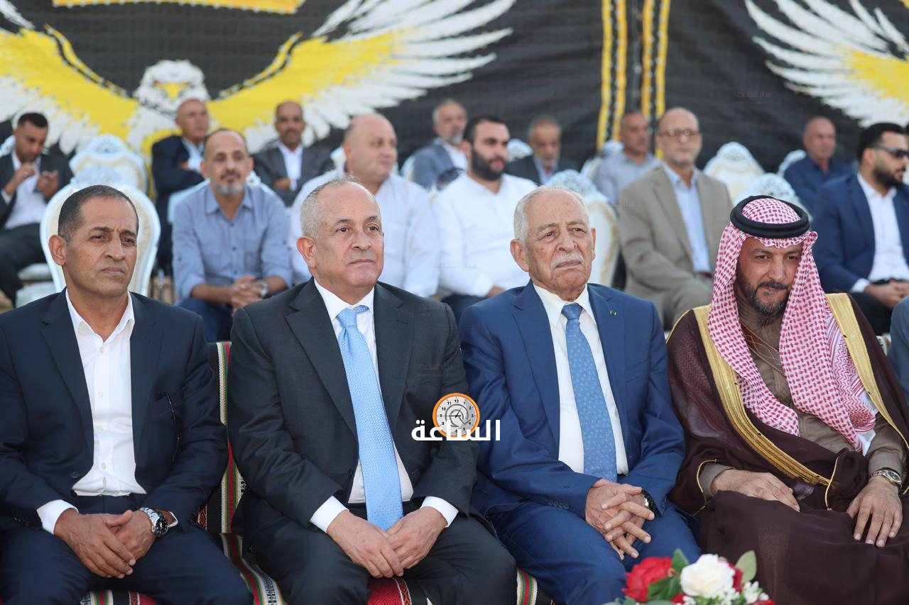 Madar Al-Saa Images 0.7105572134856569