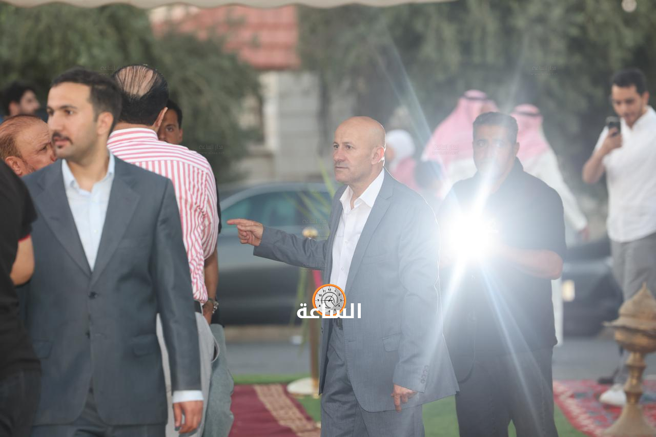 Madar Al-Saa Images 0.7245940170326758