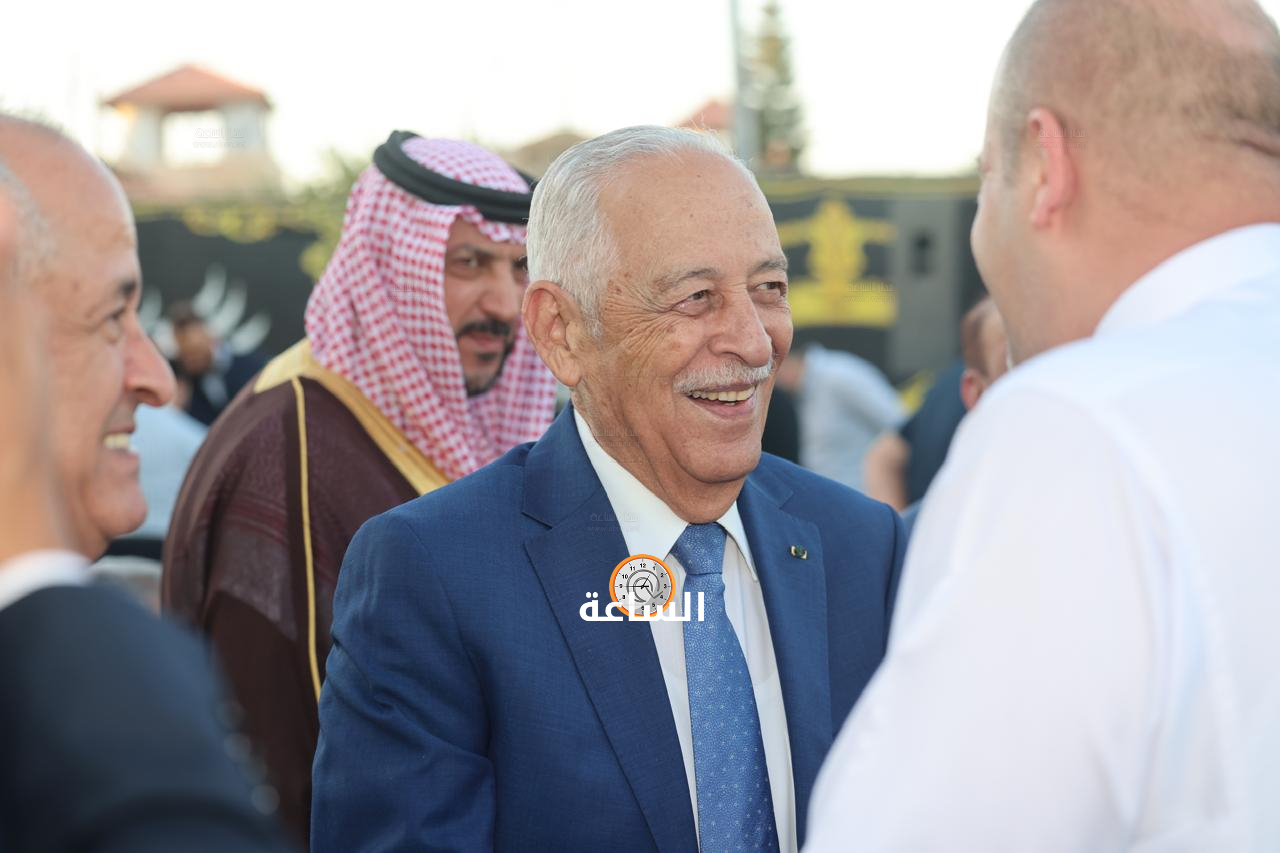Madar Al-Saa Images 0.6513162410986268