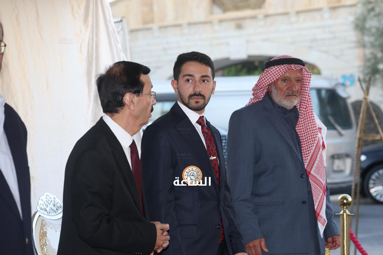 Madar Al-Saa Images 0.8819772522338712