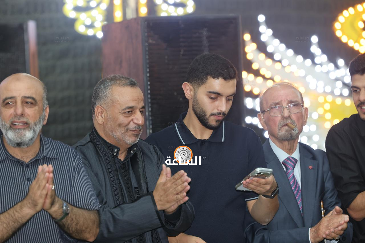 Madar Al-Saa Images 0.43762850022956135