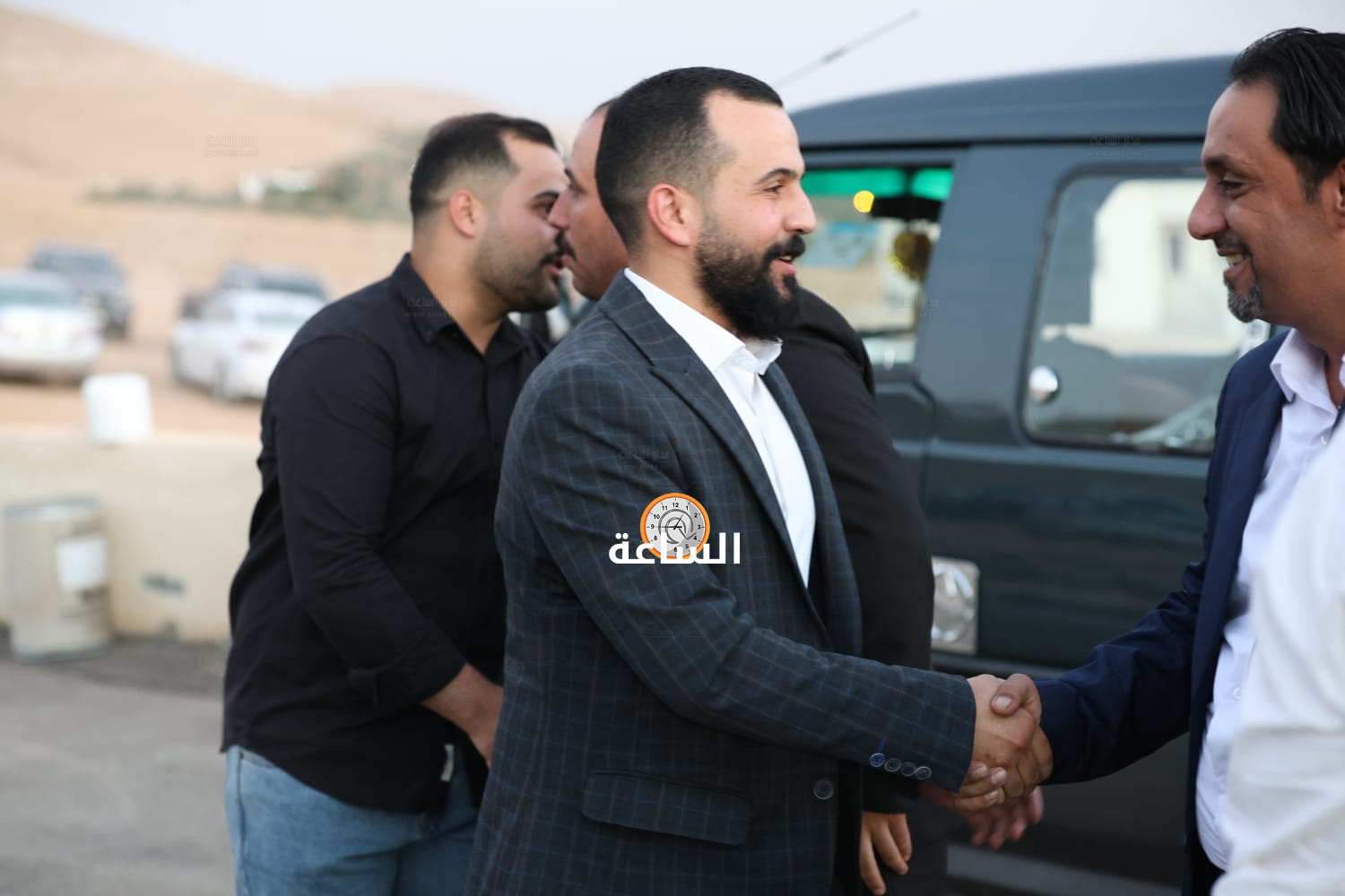 Madar Al-Saa Images 0.4899170231890678