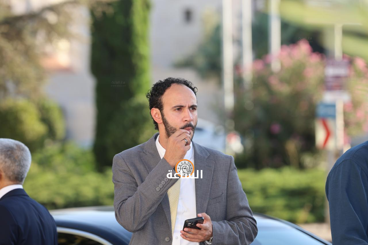 Madar Al-Saa Images 0.5591959075027522