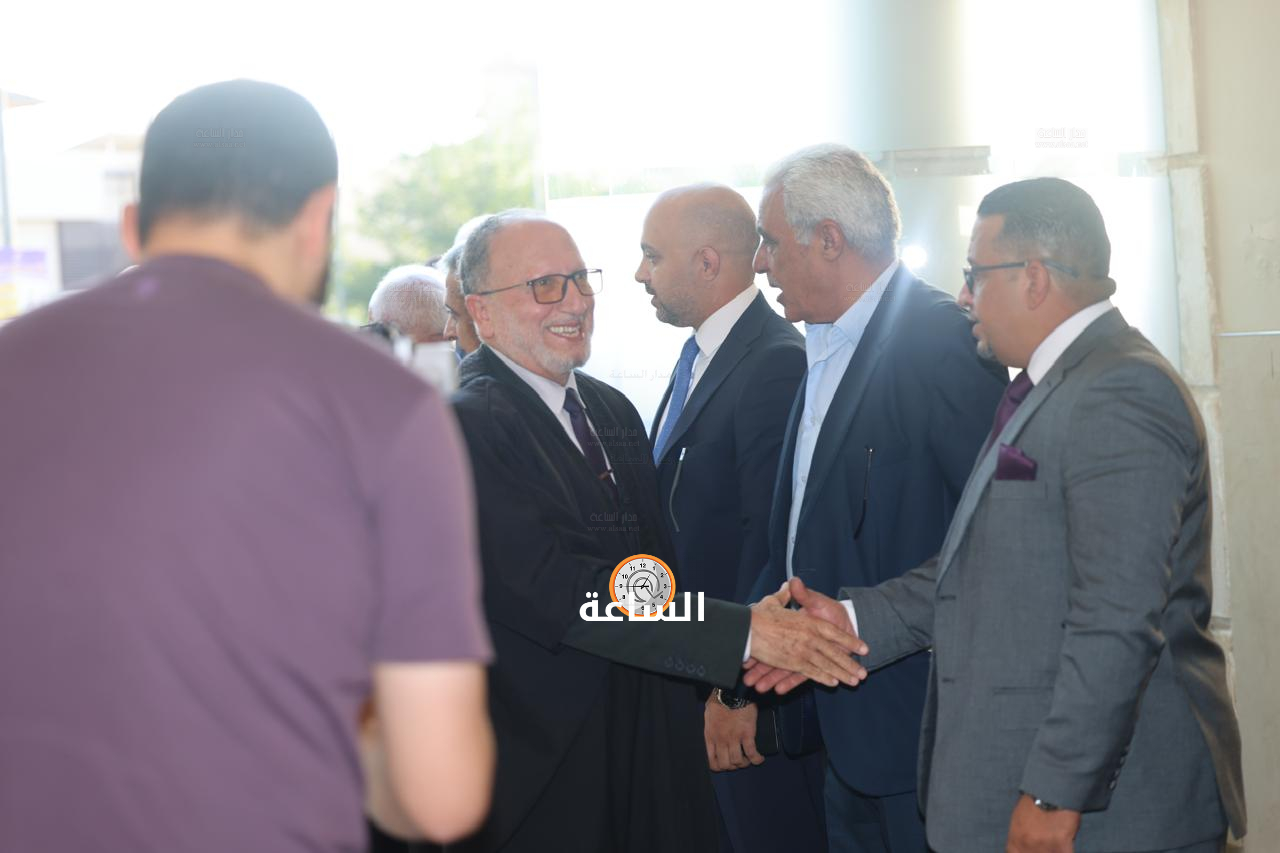 Madar Al-Saa Images 0.30720654485298715