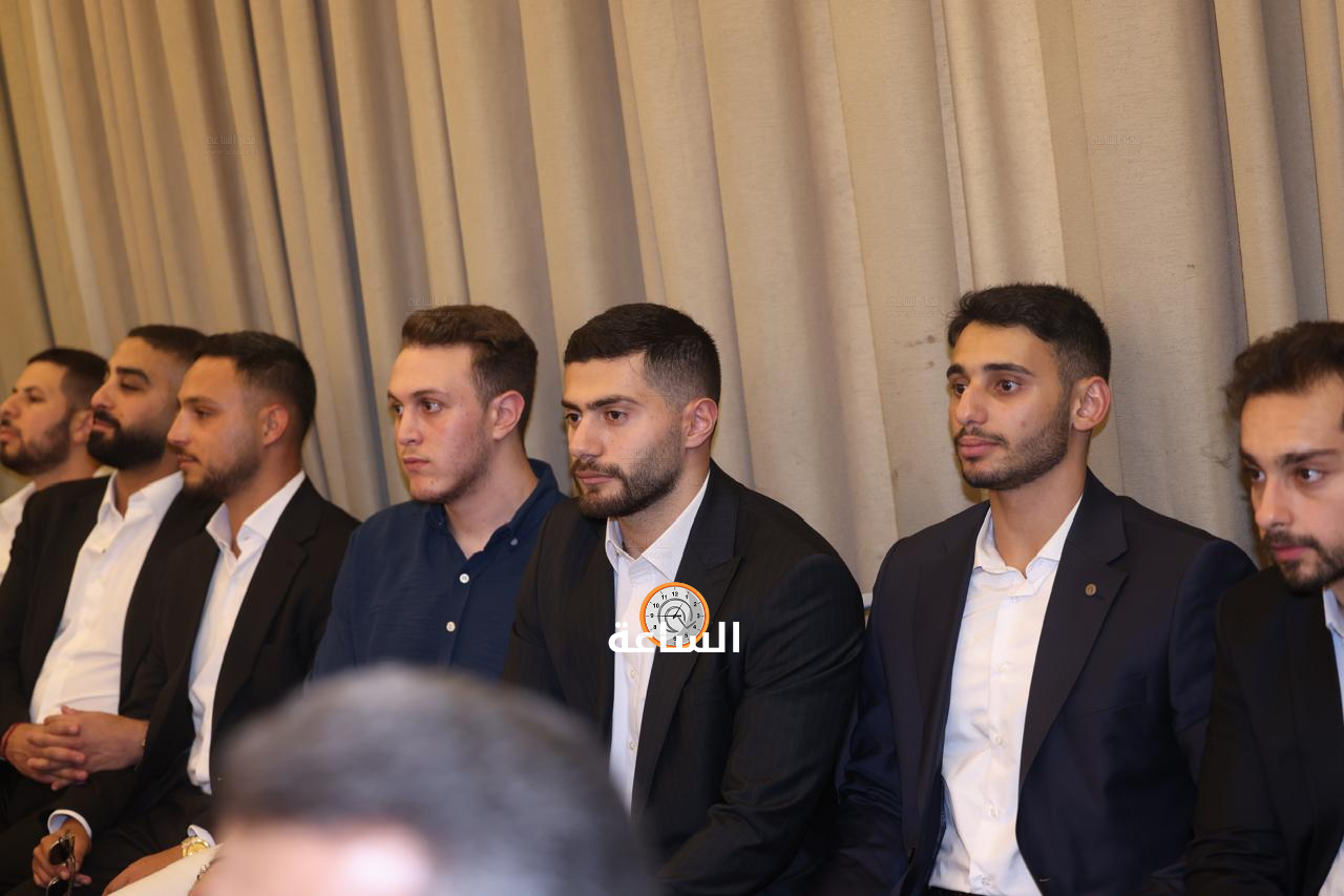Madar Al-Saa Images 0.4848196874541929