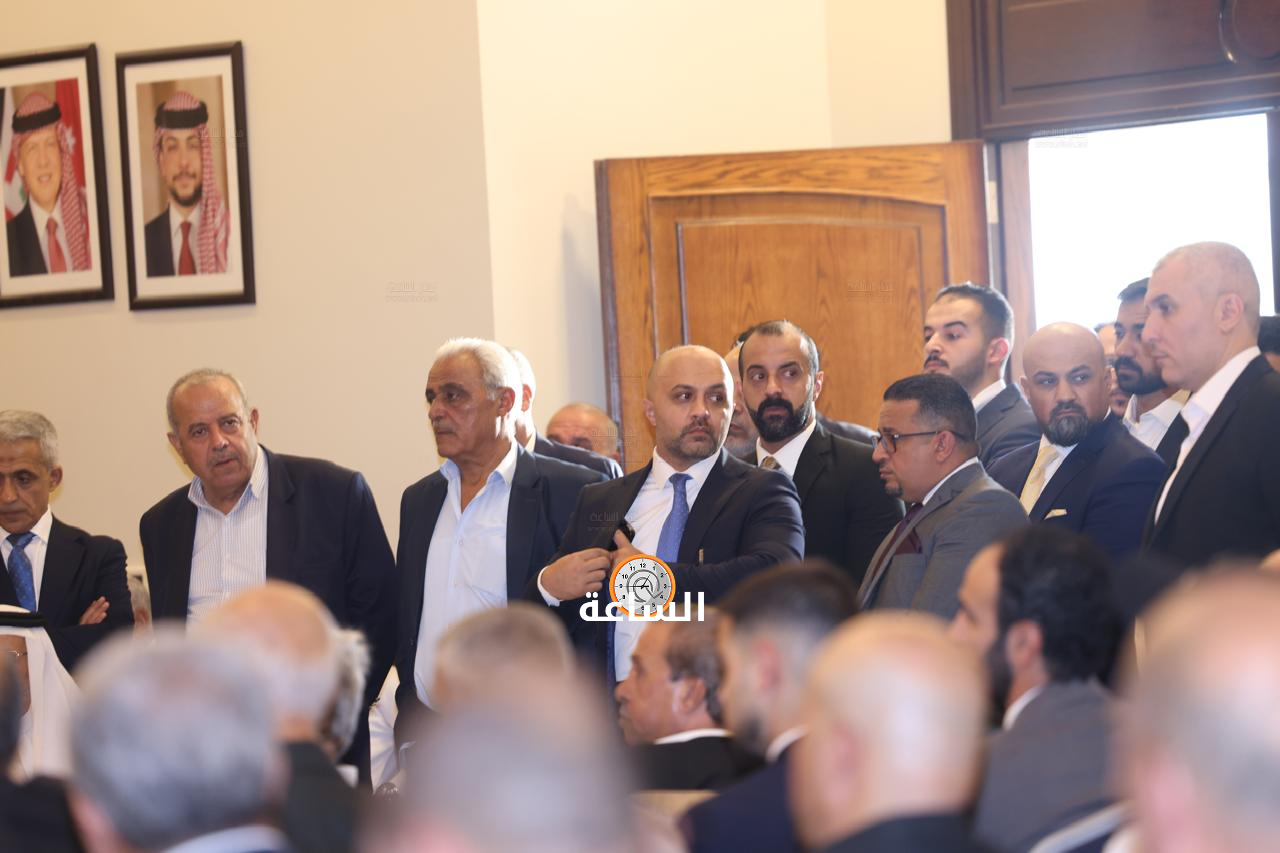 Madar Al-Saa Images 0.4555154675561658