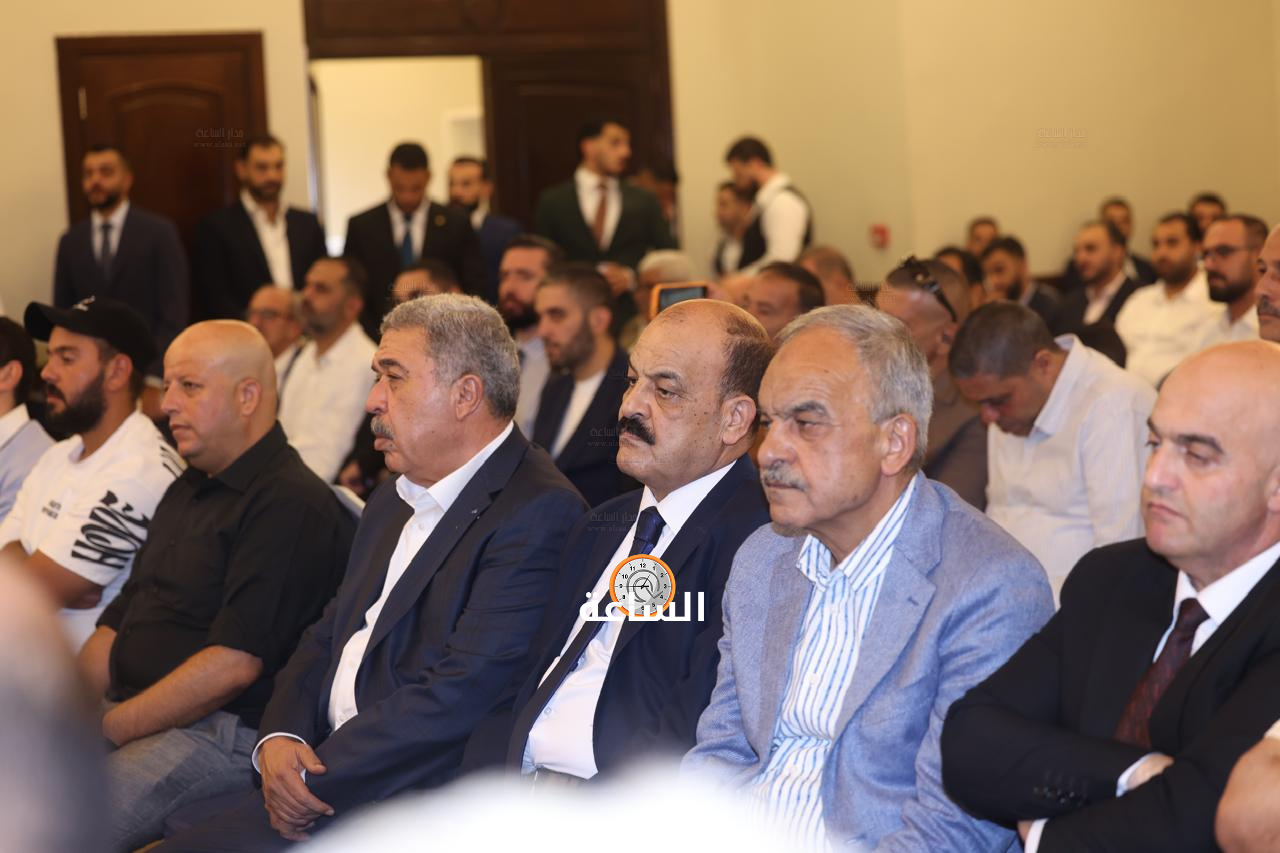 Madar Al-Saa Images 0.7687852319151857