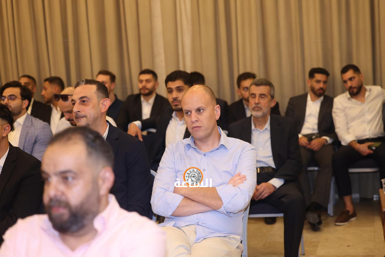 Madar Al-Saa Images 0.3931515100876214