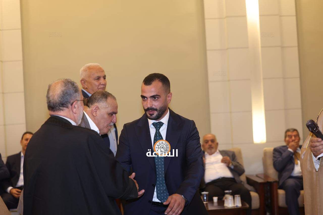 Madar Al-Saa Images 0.9117649429799788