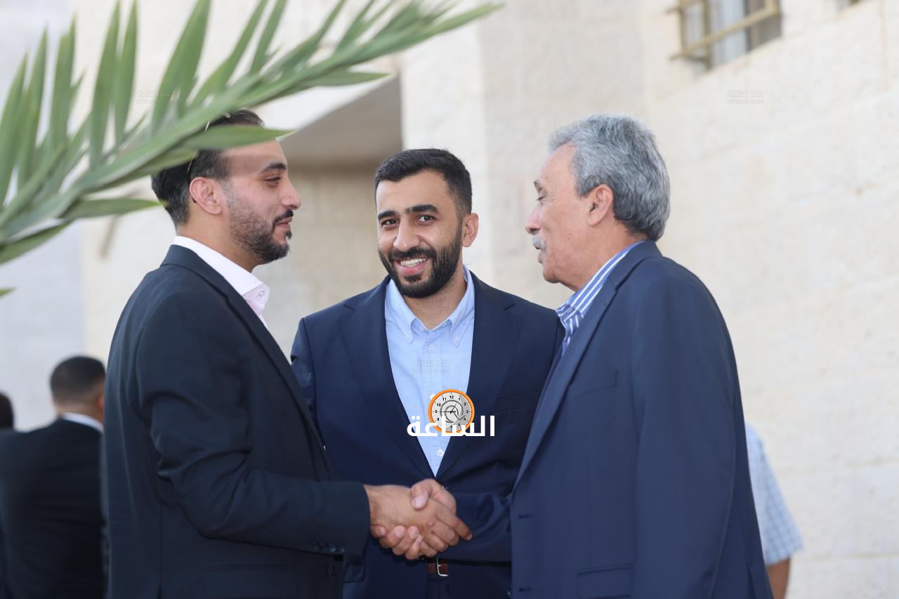 Madar Al-Saa Images 0.38047102497782226